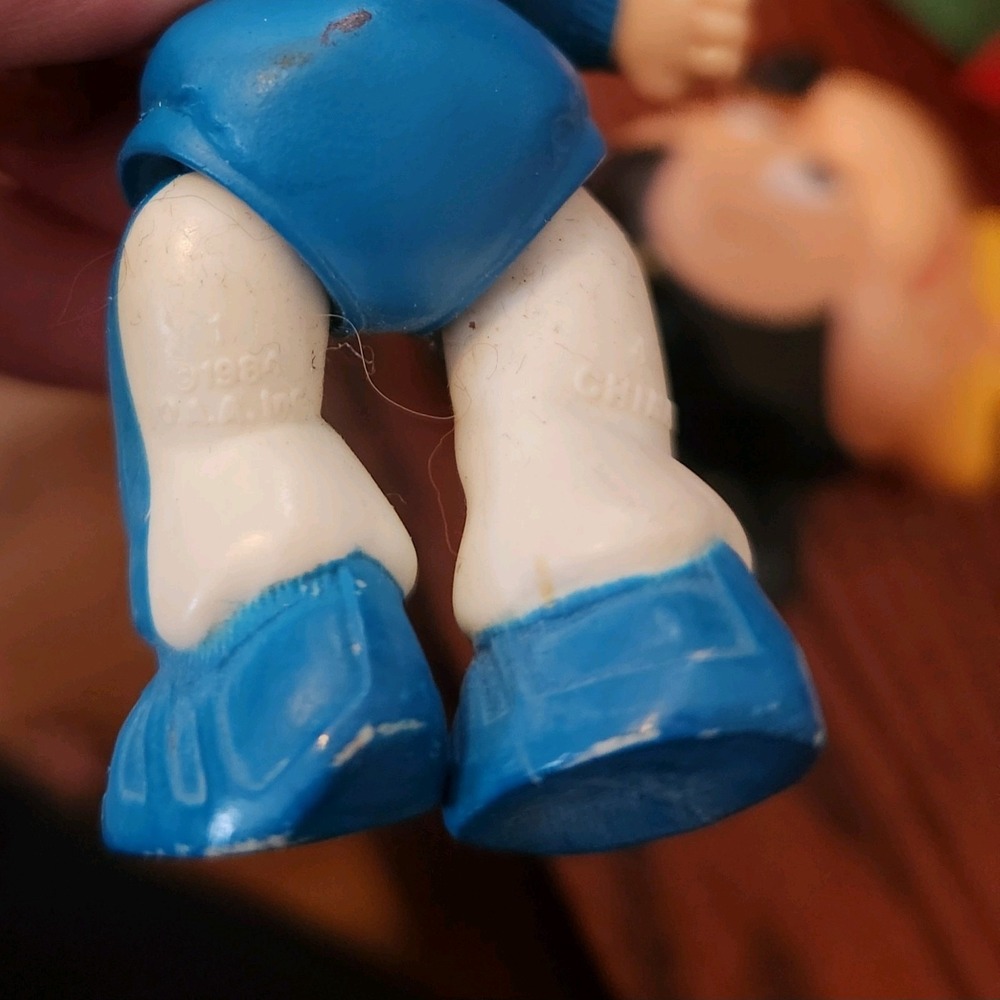 2 Sweet‎ Vintage Cabbage Patch Kids Poseable Mini Figure Boy Rugby Football - Picture 6 of 6
